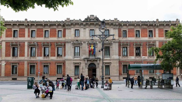 PARLAMENTO3